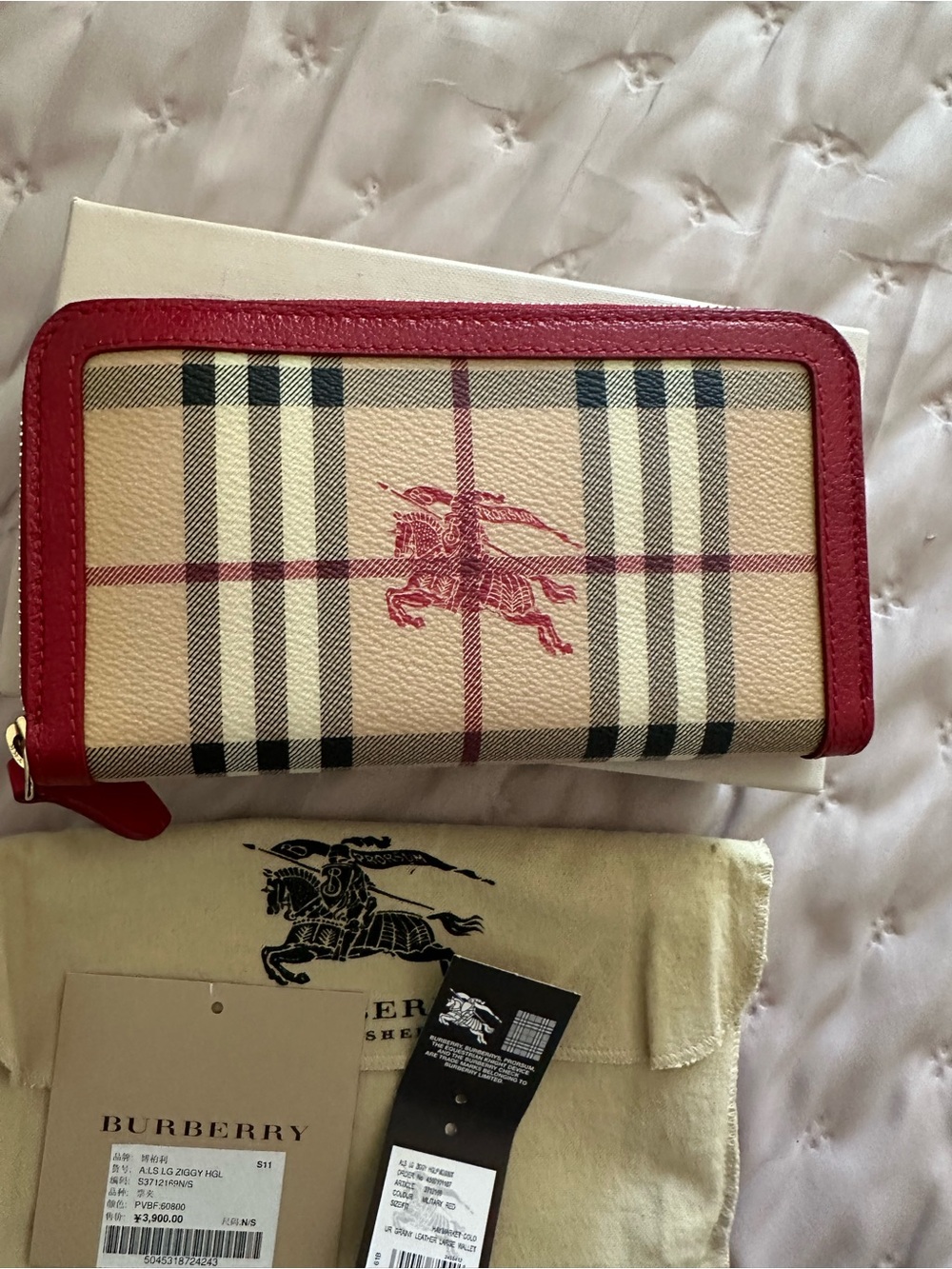 Burberry Haymarket Granny Leather Large Zippy Wallet, Military Red Trim, NWB - Picture 3 of 8